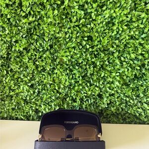 Salvatore Ferragamo Gancio 55mm Sunglasses